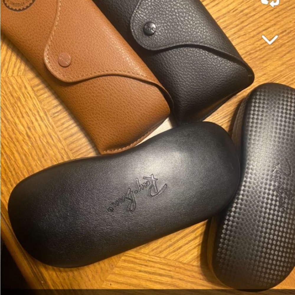 Ray-Bans for woman and little girl